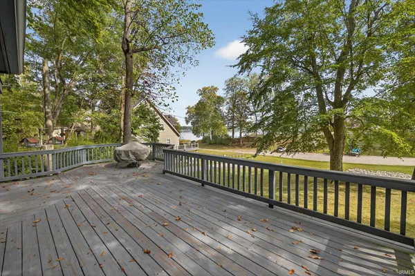 $749,000 | 8002 North Lakeview Drive, Unionville, IN 47468