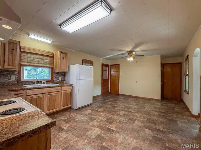 $210,000 | 805 South A Street, Farmington, MO 63640