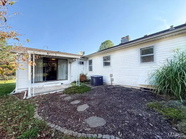 $210,000 | 805 South A Street, Farmington, MO 63640