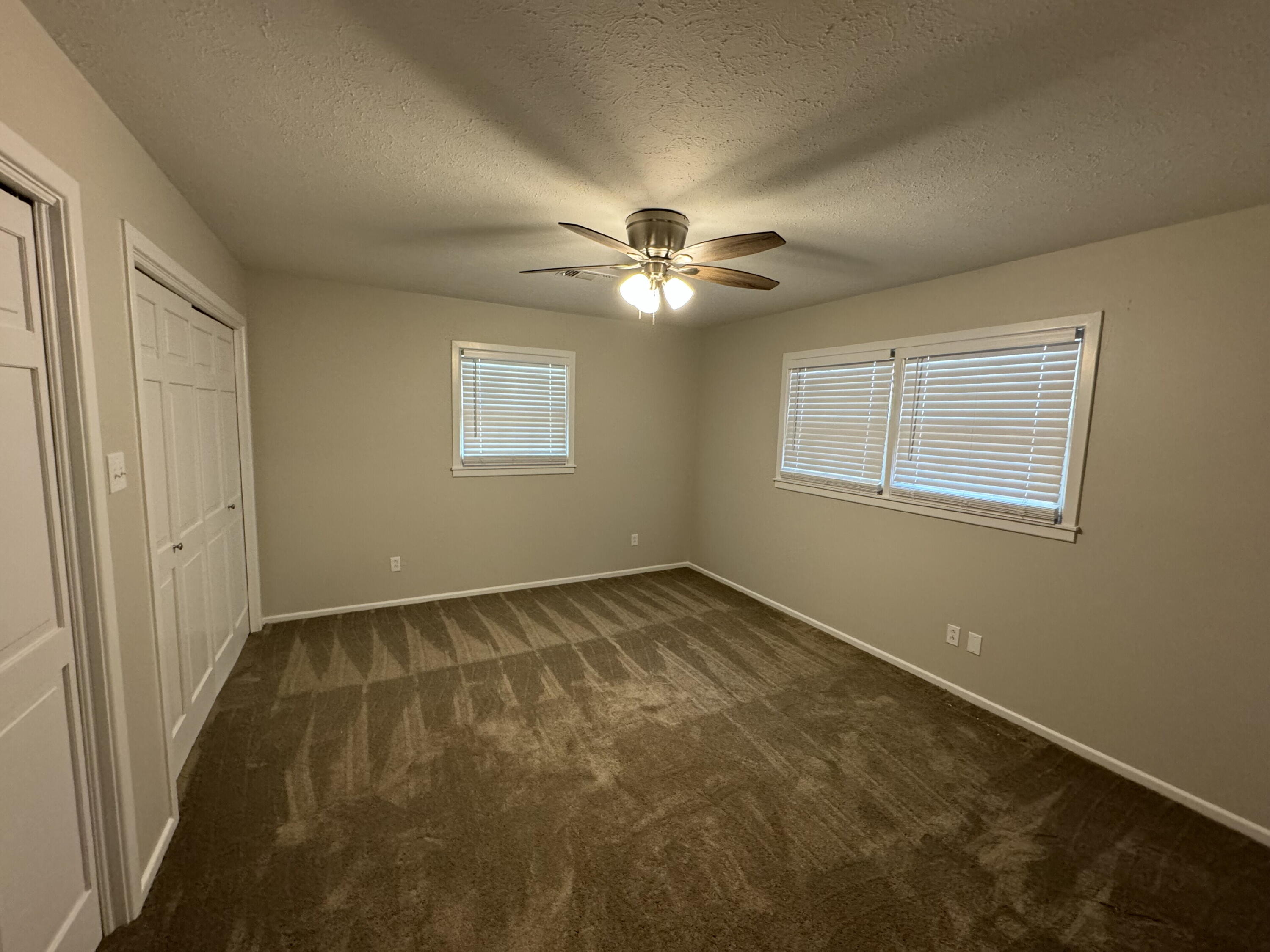 3006 59th Street Lubbock, TX 79413 - Photo 9 of 11 IMG_4052