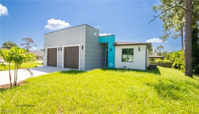 $1,850 | 2401-2403 Matena Avenue South, Lehigh Acres, FL 33973