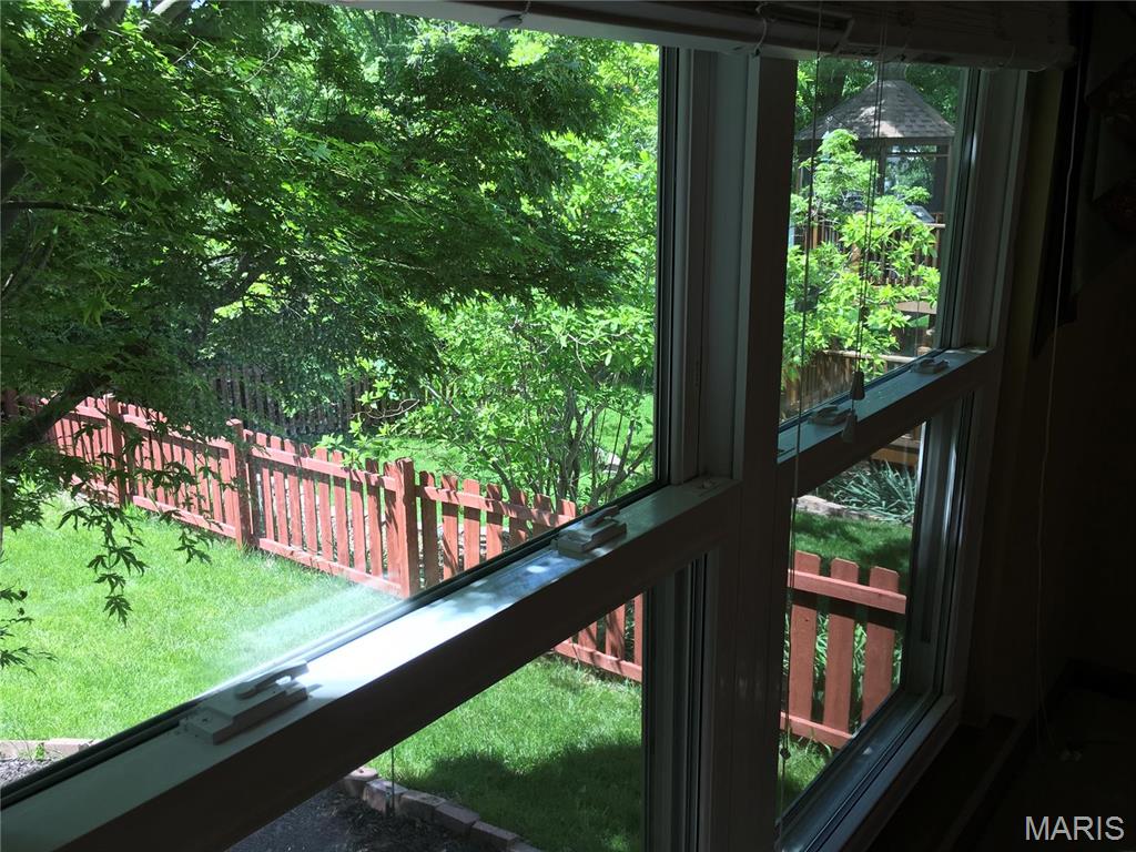 1111 Oak Borough Drive Ballwin, MO 63021 - Photo 23 of 49