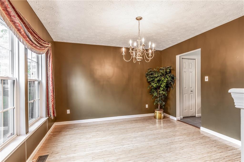468 Hickory Grade Road Bridgeville, PA 15017 - Photo 9 of 25 Gallery Image 9