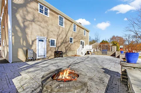 $925,000 | 2864 Old Yorktown Road, Yorktown Heights, NY 10598