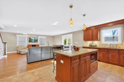 $925,000 | 2864 Old Yorktown Road, Yorktown Heights, NY 10598