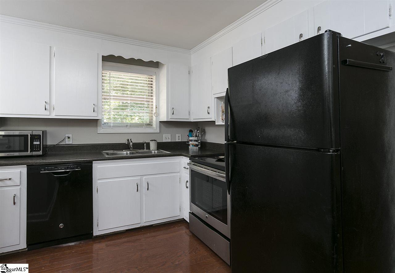 2601 East Lee Road Taylors, SC 29687 - Photo 15 of 25