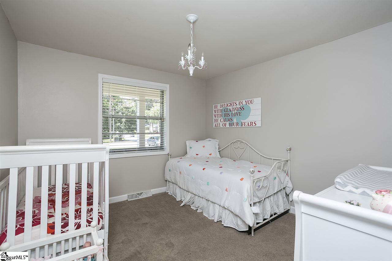 2601 East Lee Road Taylors, SC 29687 - Photo 18 of 25