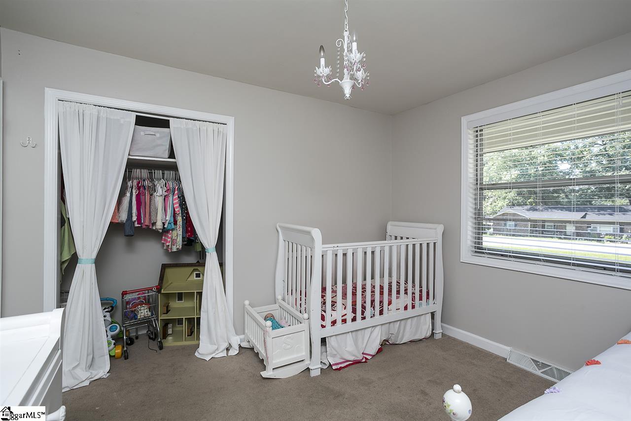 2601 East Lee Road Taylors, SC 29687 - Photo 19 of 25