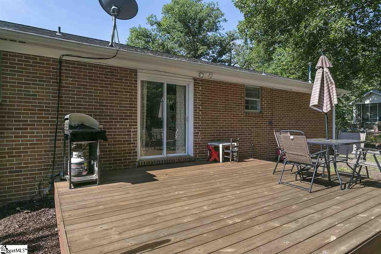 2601 East Lee Road Taylors, SC 29687 - Photo 10 of 25