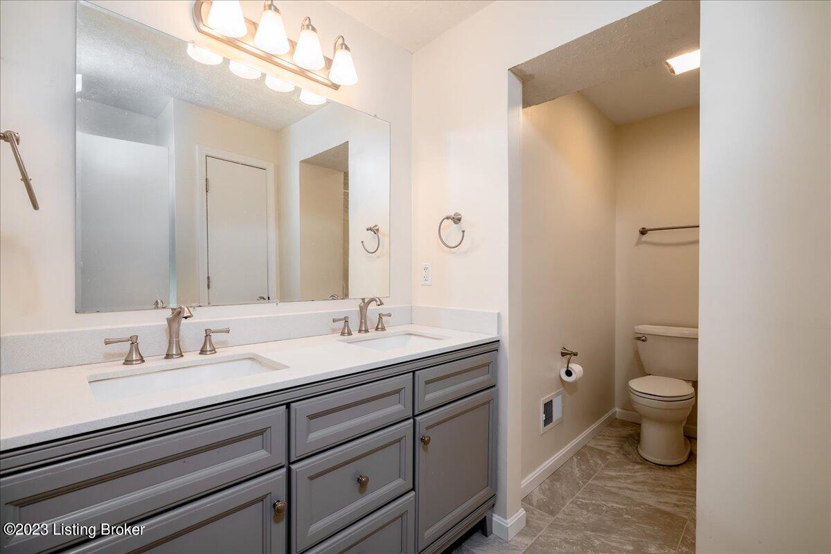 7402 Cardinal Road Crestwood, KY 40014 - Photo 13 of 29 Updated Full Bath