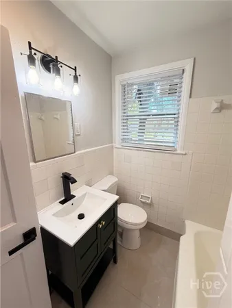 $2,100 | 1333 East 53rd Street, Savannah, GA 31404