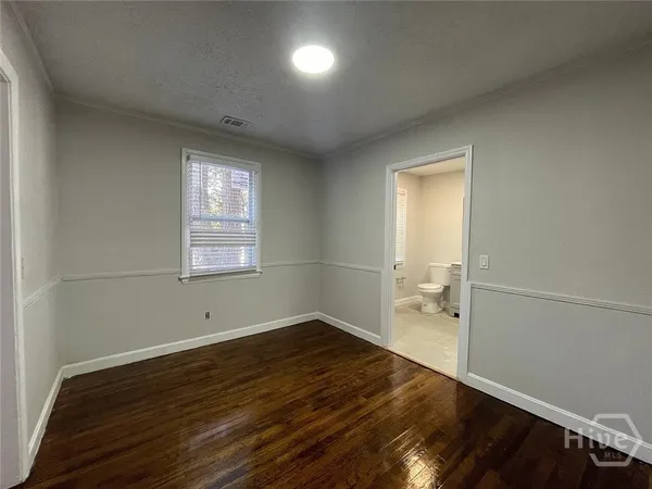 $2,100 | 1333 East 53rd Street, Savannah, GA 31404