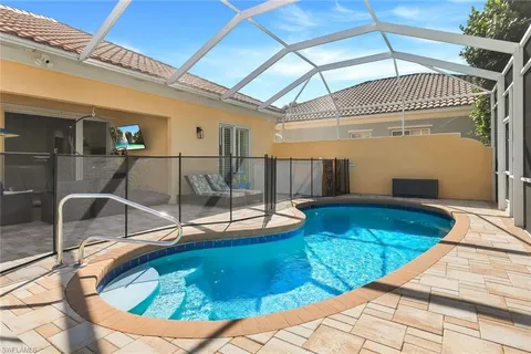 $750,000 | 28032 Eagle Ray Court, Bonita Springs, FL 34135