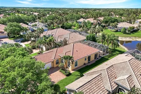 $740,000 | 28032 Eagle Ray Court, Bonita Springs, FL 34135