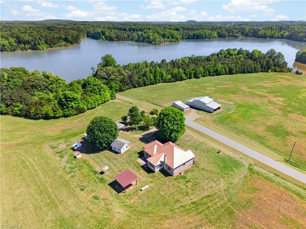 605 Walter Meadows Road Randleman, NC 27317 - Photo 3 of 38