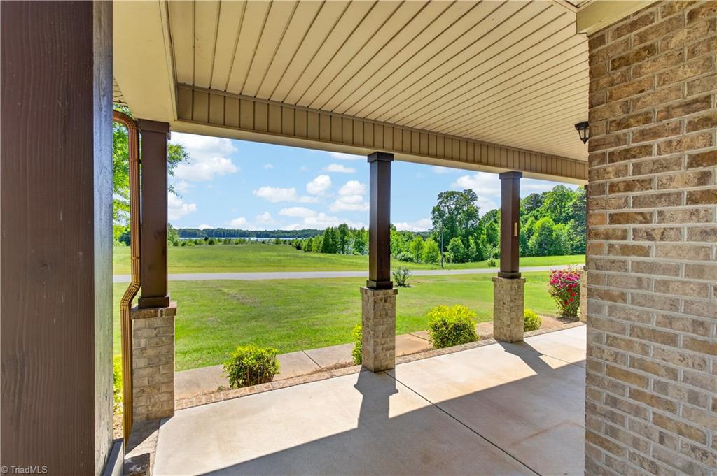 605 Walter Meadows Road Randleman, NC 27317 - Photo 4 of 38