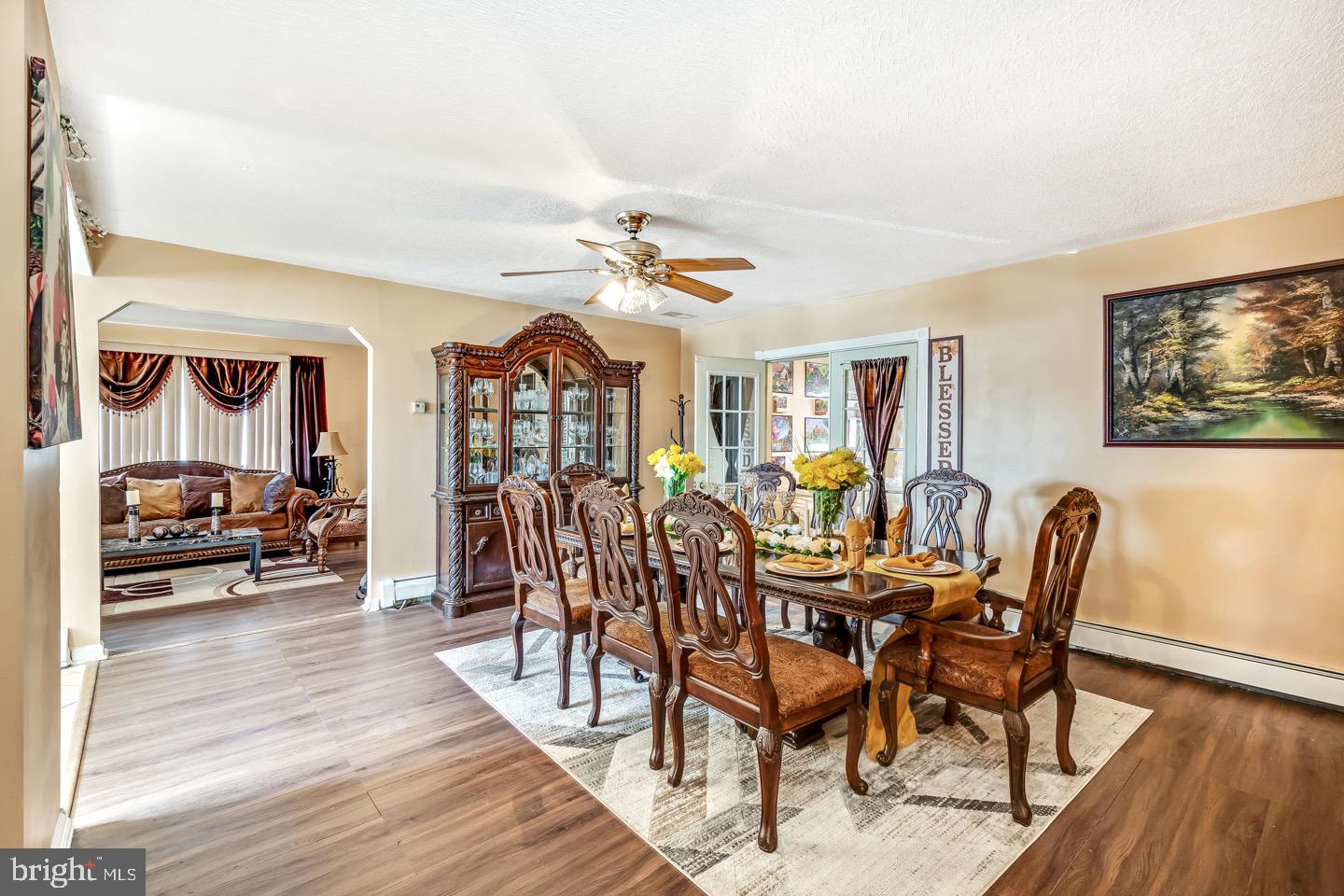29 Gooseneck Road Levittown, PA 19057 - Photo 4 of 27