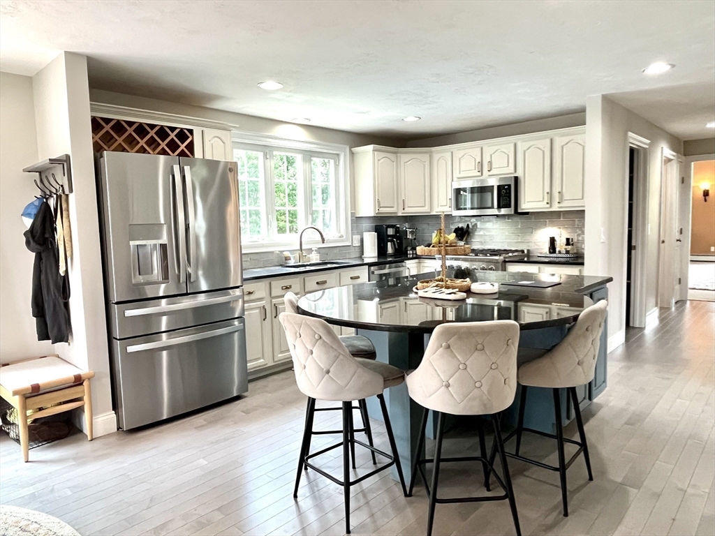 35 Brunelle Drive Rutland, MA 01543 - Photo 7 of 39