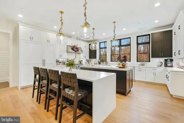 a view of a room with shelf