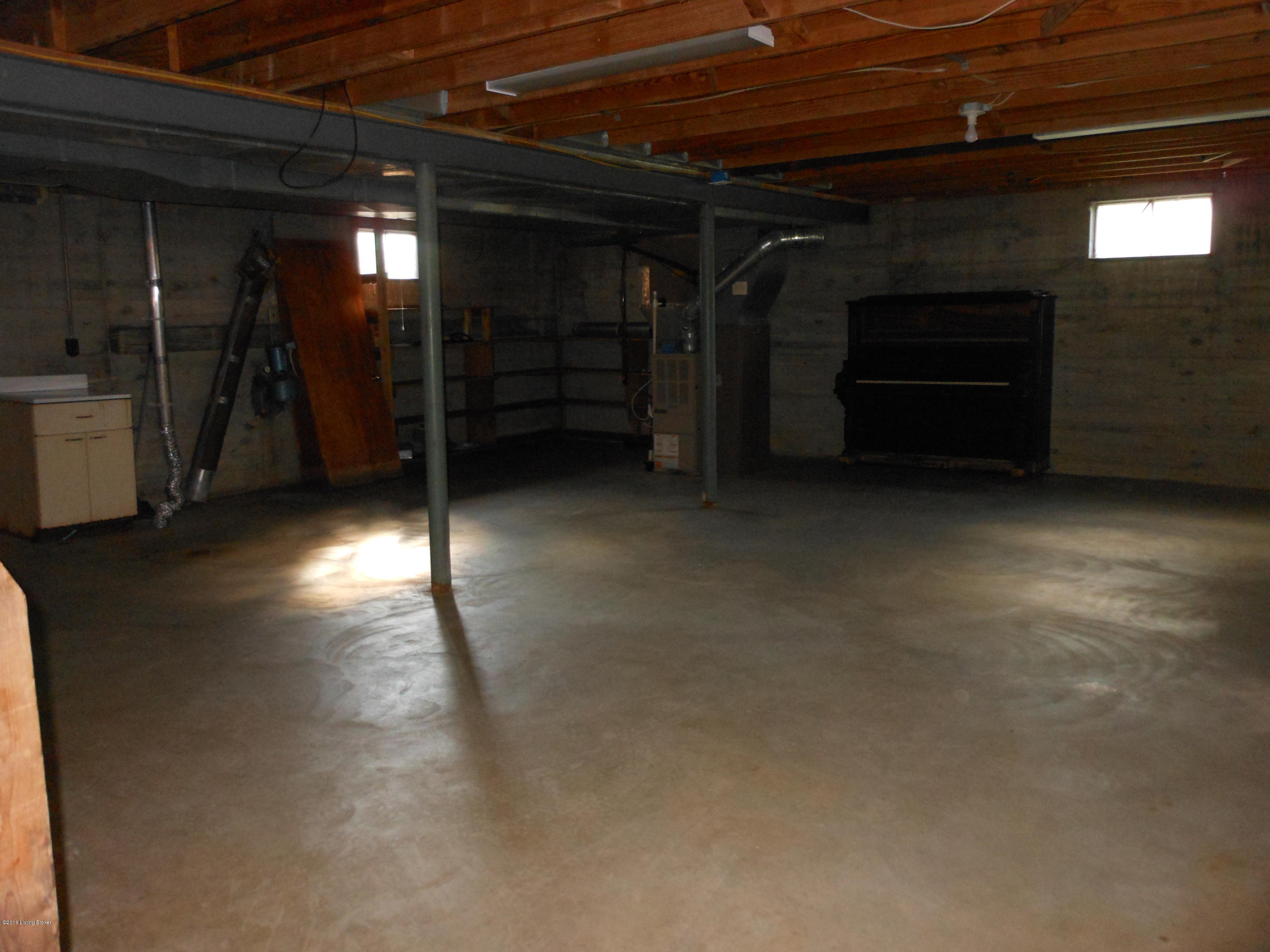 5422 Pendleton Road Louisville, KY 40272 - Photo 39 of 41 dscn2636