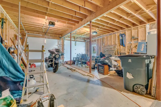 $550,000 | 80 Spiller Hill Road, Raymond, ME 04071