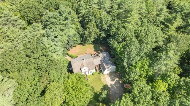 $550,000 | 80 Spiller Hill Road, Raymond, ME 04071