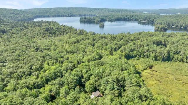 $550,000 | 80 Spiller Hill Road, Raymond, ME 04071