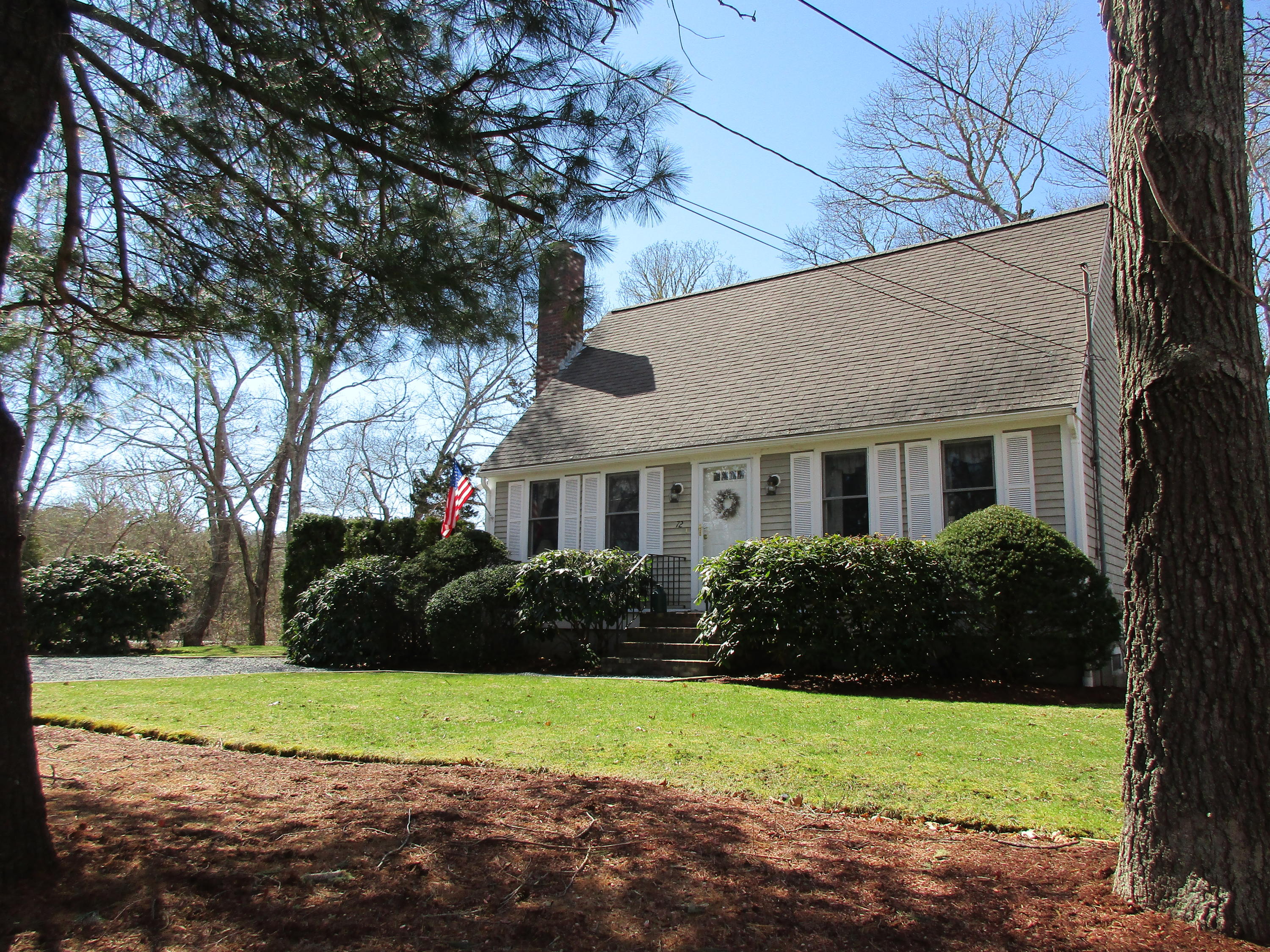 72 Monument Neck Road Bourne, MA 02532 - Photo 4 of 30 IMG_0901