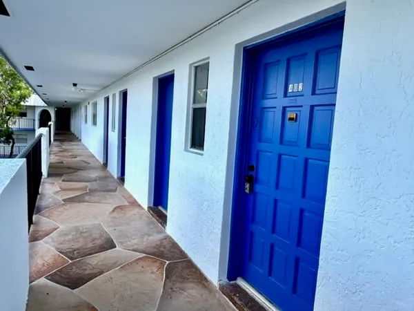 $1,800 | 6061 North Falls Cir Drive, Unit 402, Lauderhill, FL 33319