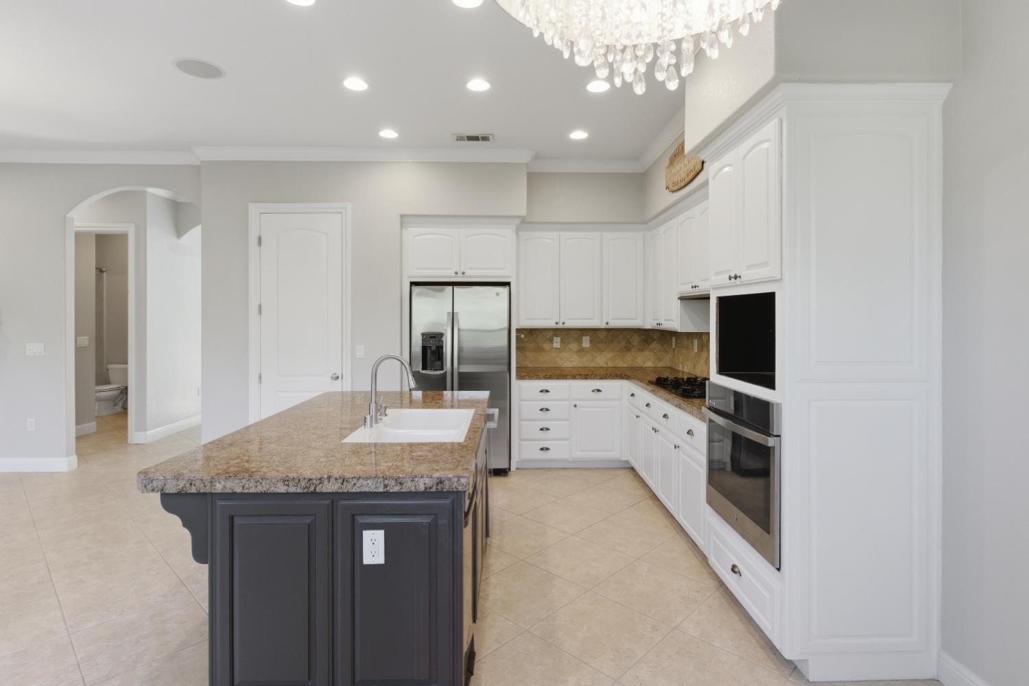 5605 Ritz Way Fair Oaks, CA 95628 - Photo 17 of 44