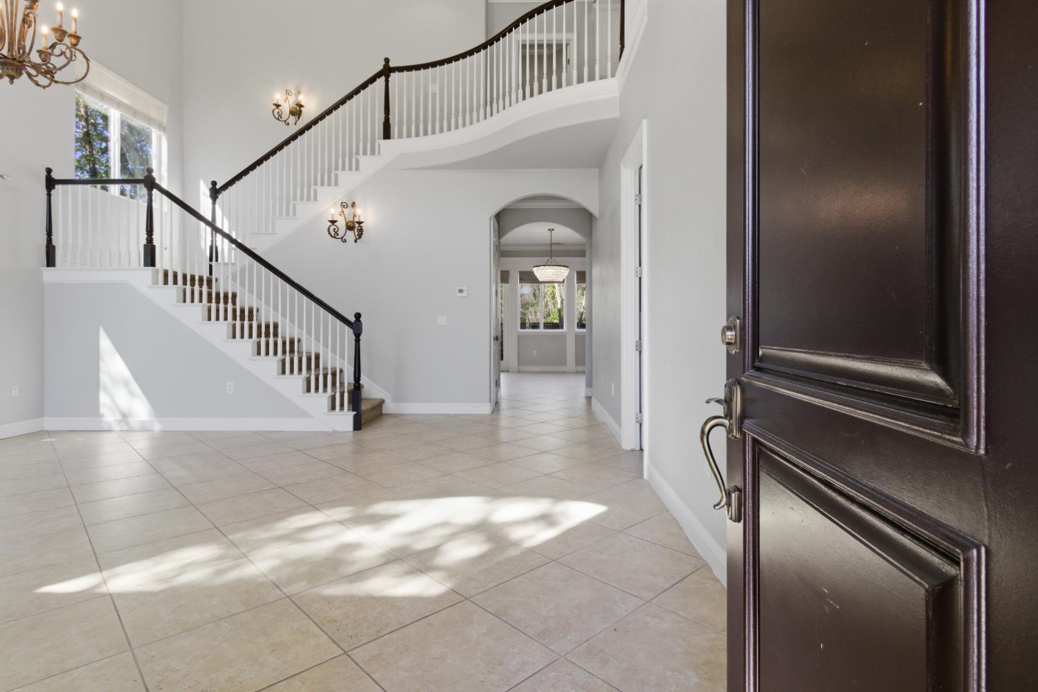 5605 Ritz Way Fair Oaks, CA 95628 - Photo 6 of 44