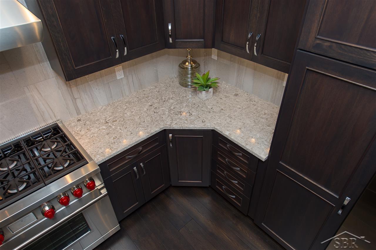9 East Main Street, Unit 404 Bay City, MI 48708 - Photo 3 of 39 31270204-2.JPG