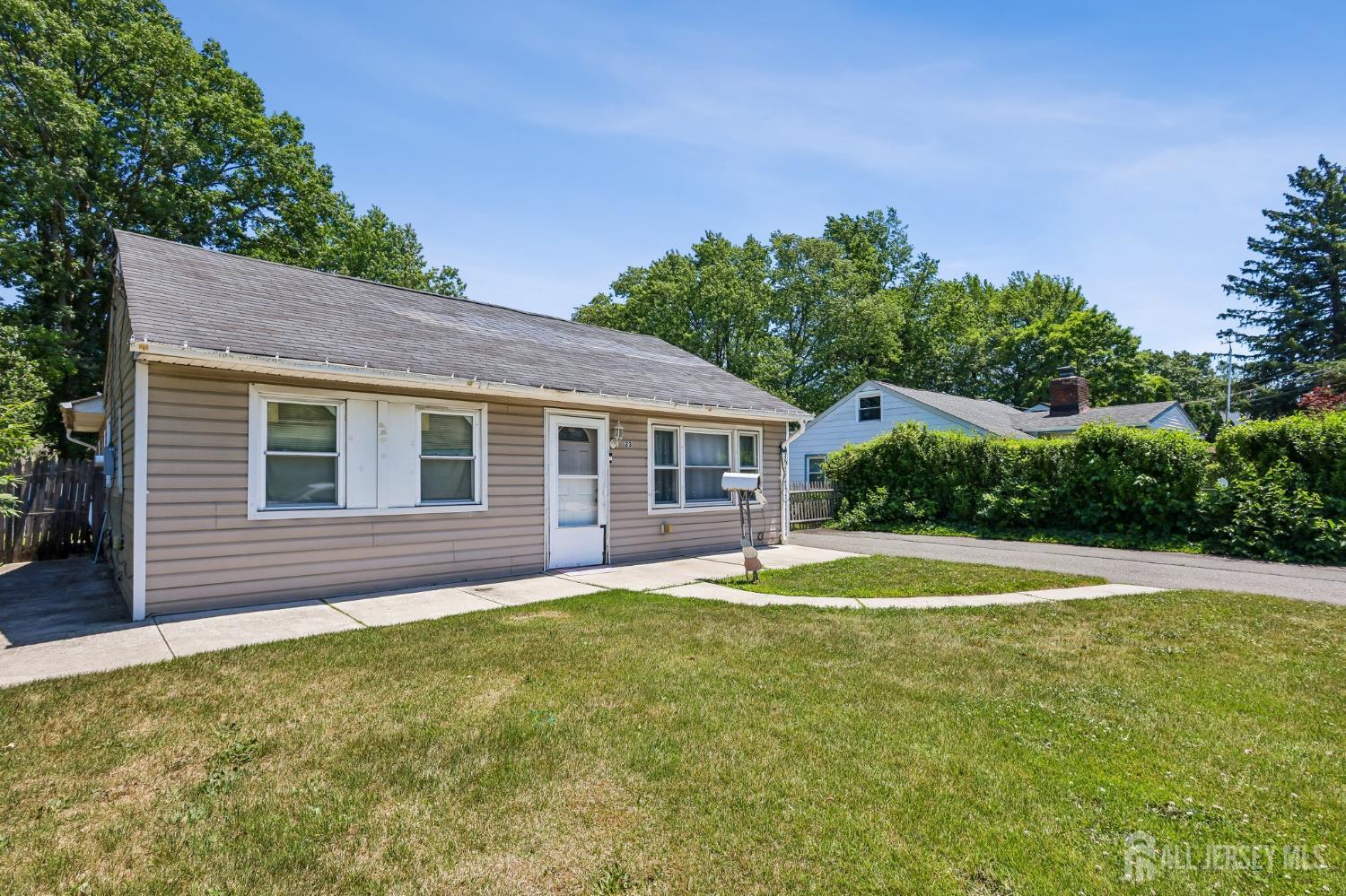 23 Miko Road Edison, NJ 08817 - Photo 4 of 25