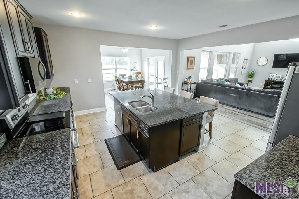 2239 St Andrews Avenue Zachary, LA 70791 - Photo 11 of 34