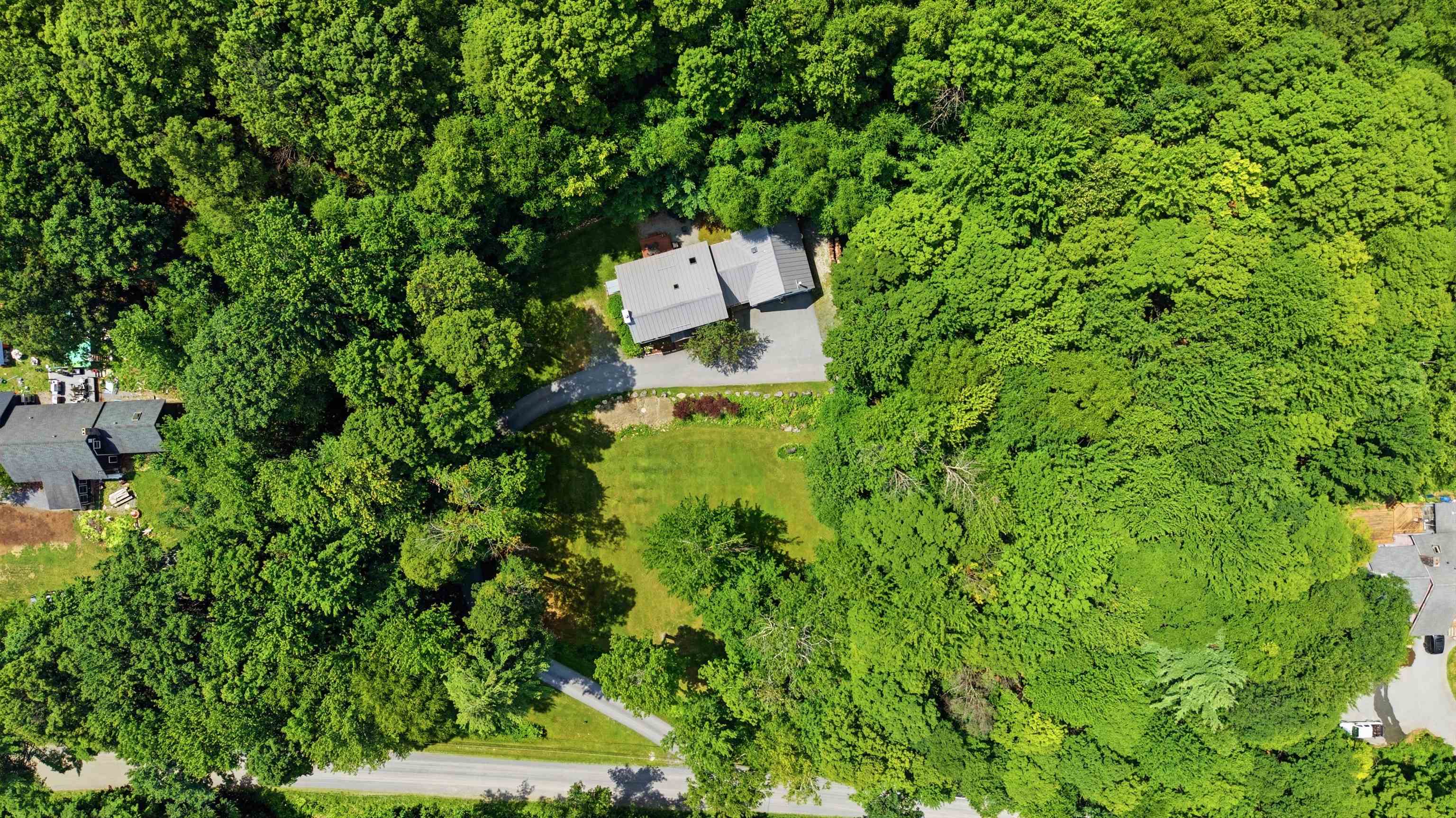 386 Farm Road Arlington, VT 05250 - Photo 34 of 36 Gallery Image 34