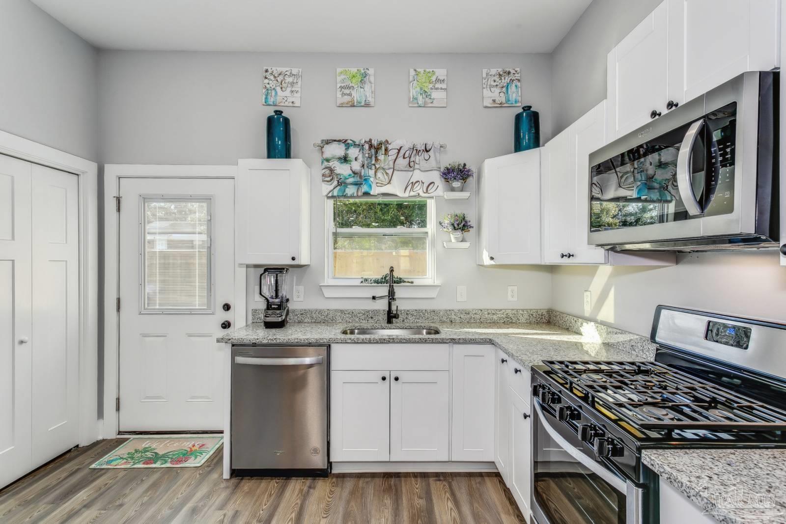 5239 Viking Road Pensacola, FL 32507 - Photo 13 of 36 Gallery Image 13