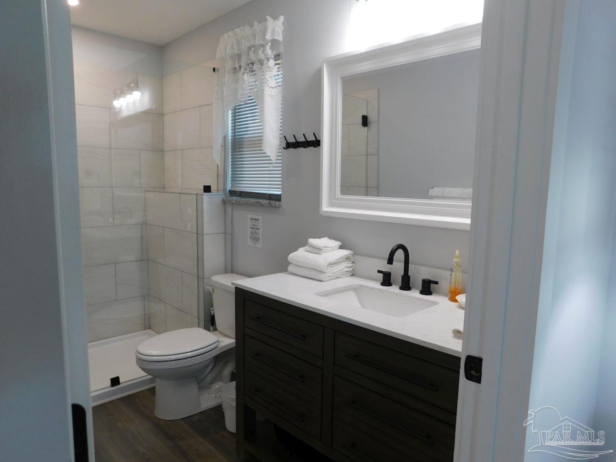 5239 Viking Road Pensacola, FL 32507 - Photo 21 of 36 Gallery Image 21