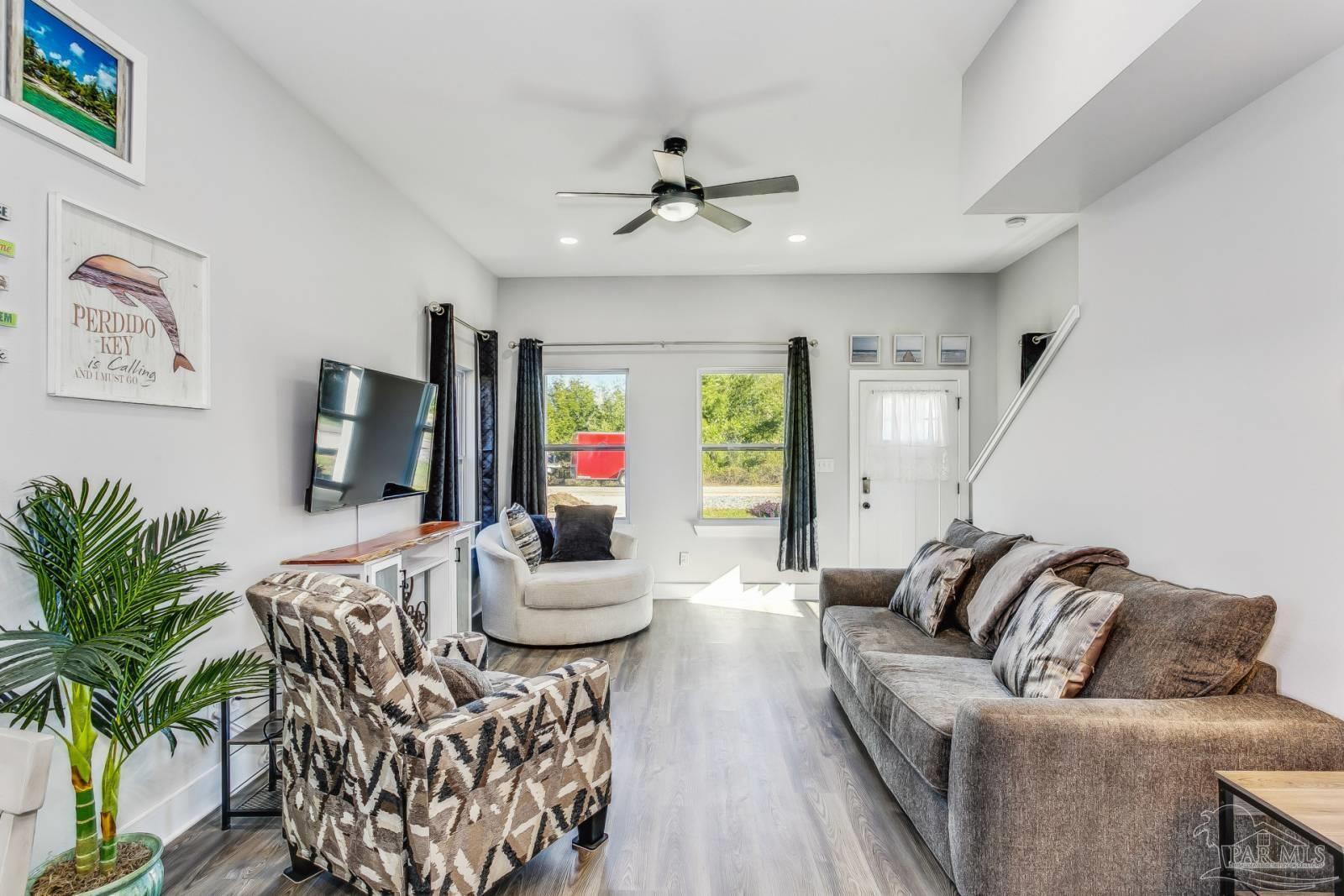 5239 Viking Road Pensacola, FL 32507 - Photo 6 of 36 Gallery Image 6