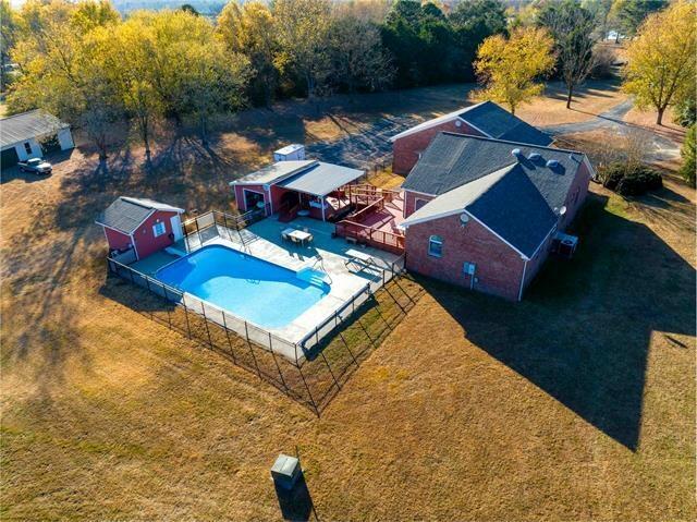 381 County Road 72 Rainsville, AL 35986 - Photo 1 of 1 21847591
