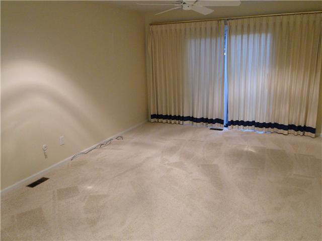 2136 Coach Road North, Unit 13 Columbus, OH 43220 - Photo 3 of 14