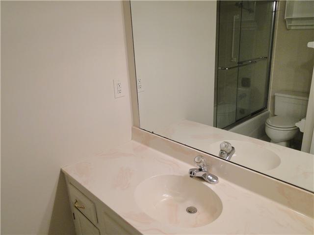2136 Coach Road North, Unit 13 Columbus, OH 43220 - Photo 9 of 14
