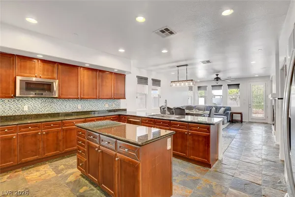 $689,000 | 4125 West Erinbird Avenue, North Las Vegas, NV 89084