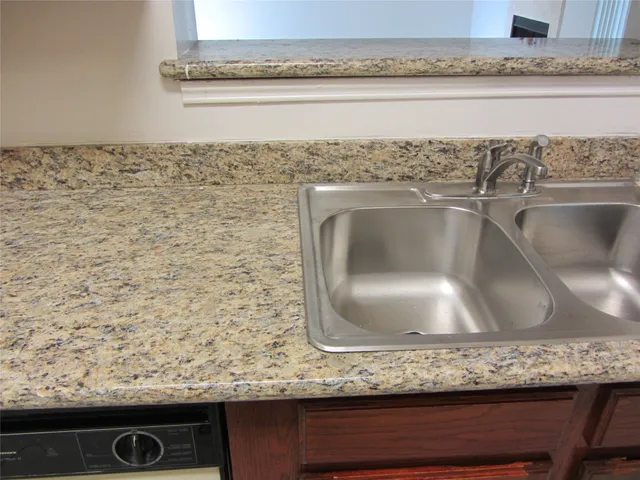 $115,000 | 6500 Harbor Town Drive, Unit 2902, Houston, TX 77036