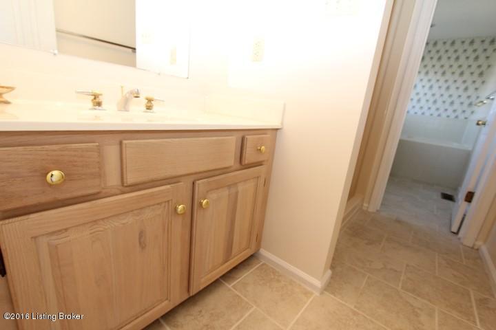 1052 Greenbriar Road Lawrenceburg, KY 40342 - Photo 31 of 67 Master Bathroom (2)