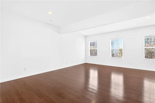 $350,000 | 221 Faulk Drive, Warrendale, PA 15086