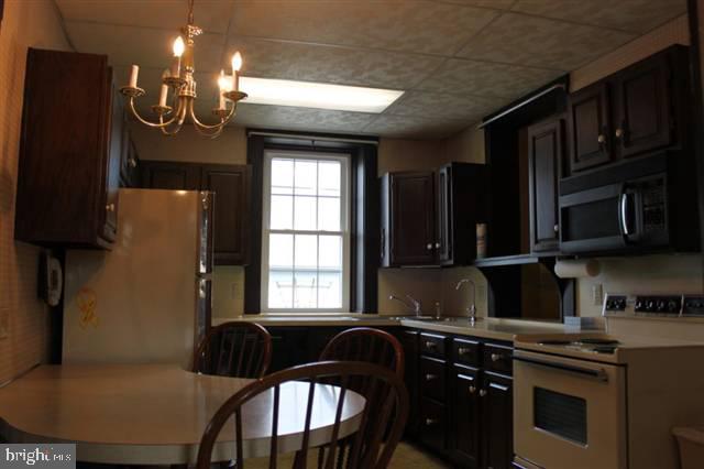 217 Radio Road Elizabethtown, PA 17022 - Photo 2 of 11 Gallery Image 2