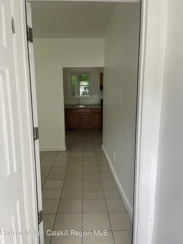 a view of utility room