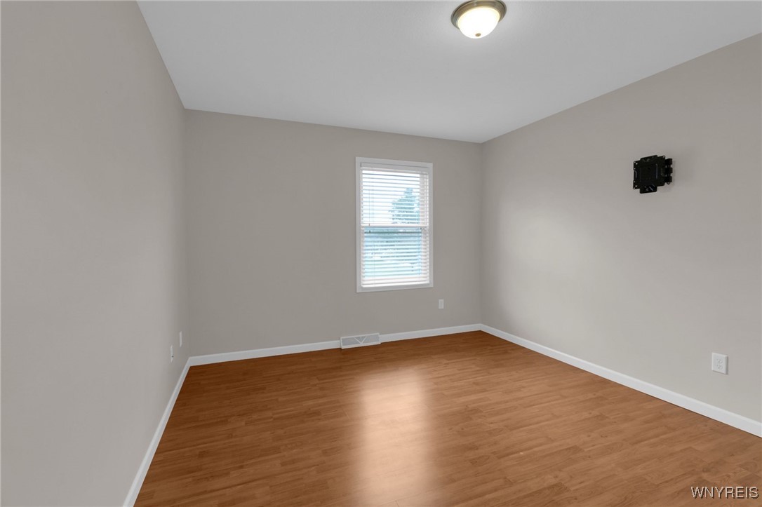 940 Reserve Road West Seneca, NY 14224 - Photo 18 of 28