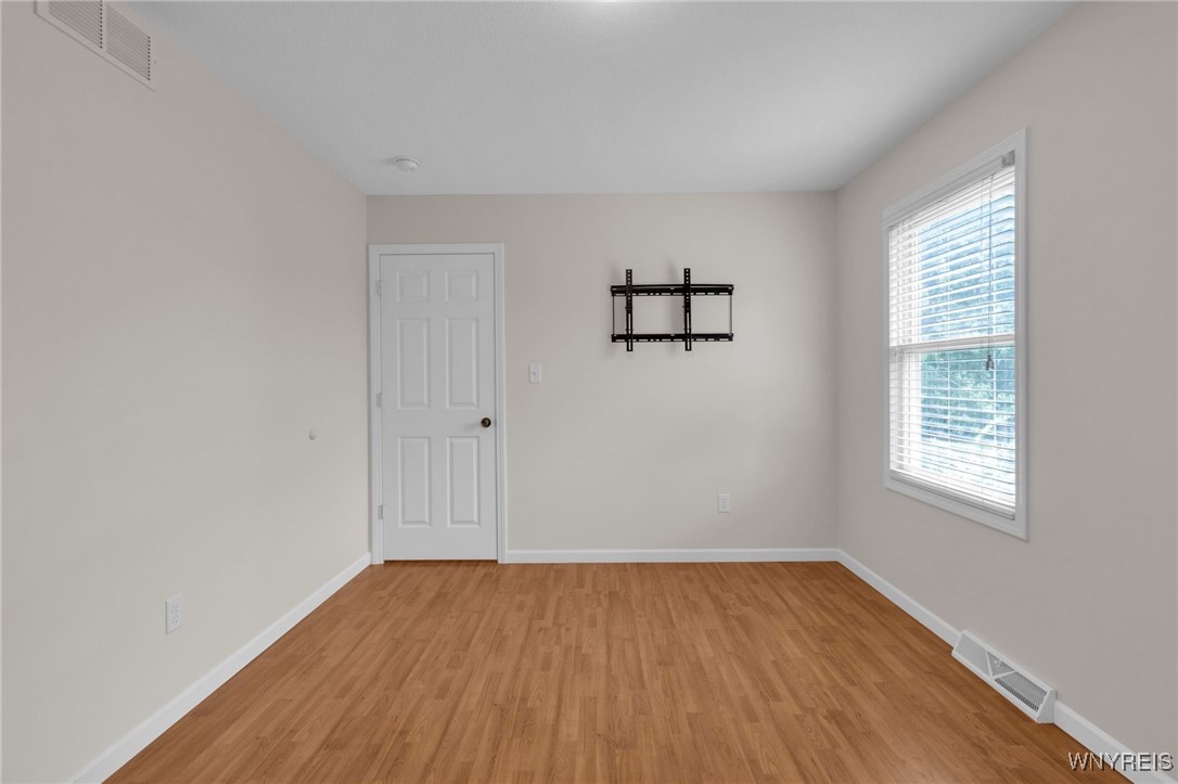 940 Reserve Road West Seneca, NY 14224 - Photo 20 of 28