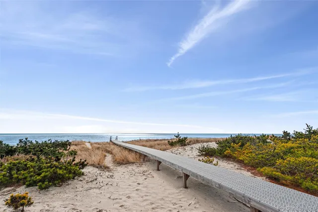 $2,350,000 | 630 Dune Road, Westhampton, NY 11978